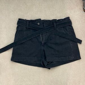 Black mom short by American eagle